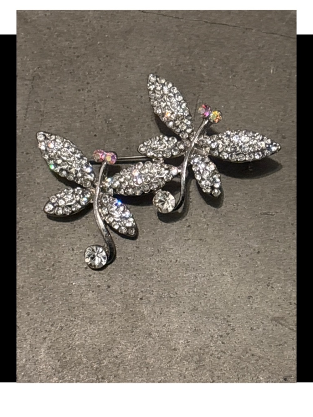 Crystal Dragonfly Brooch Pin - Silver Sparkle